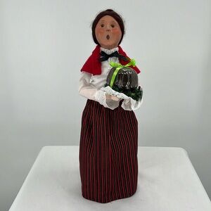 Byers Choice Caroler Woman with Chocolate Cake 2009 13”